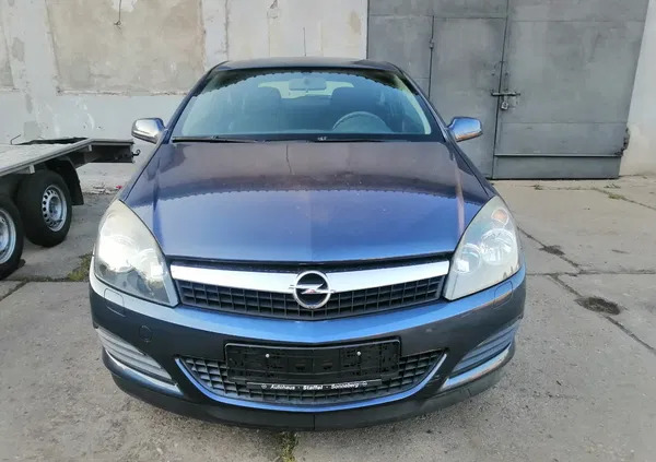 dolnośląskie Opel Astra cena 5900 przebieg: 140000, rok produkcji 2009 z Legnica